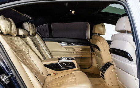 BMW 7 серия, 2016 год, 2 870 010 рублей, 26 фотография