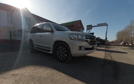 Toyota Land Cruiser 200, 2018 год, 8 500 000 рублей, 3 фотография