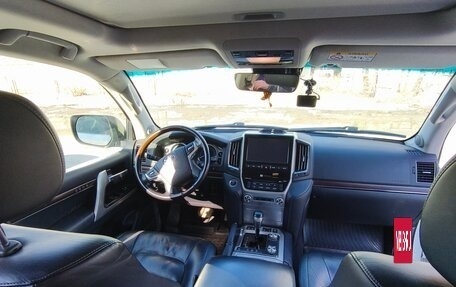 Toyota Land Cruiser 200, 2018 год, 8 500 000 рублей, 5 фотография