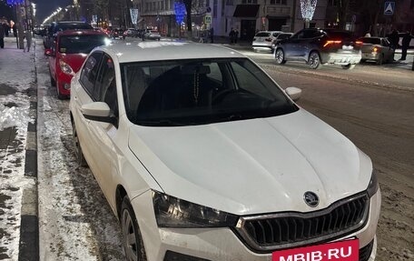 Skoda Rapid II, 2021 год, 1 300 000 рублей, 2 фотография