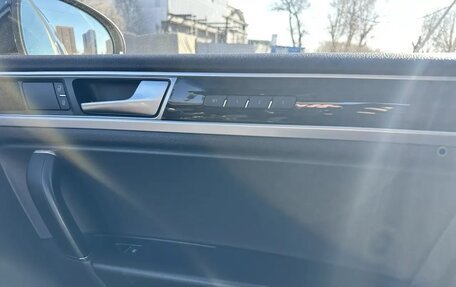 Volkswagen Touareg III, 2016 год, 2 987 000 рублей, 9 фотография