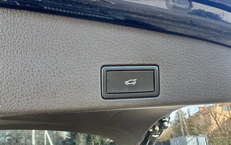 Volkswagen Touareg III, 2016 год, 2 987 000 рублей, 11 фотография