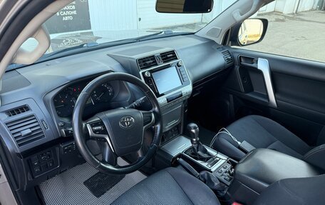 Toyota Land Cruiser Prado 150 рестайлинг 2, 2019 год, 4 450 000 рублей, 16 фотография