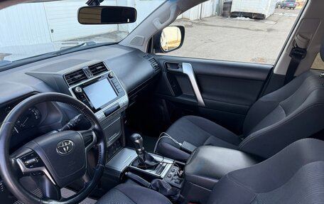 Toyota Land Cruiser Prado 150 рестайлинг 2, 2019 год, 4 450 000 рублей, 18 фотография