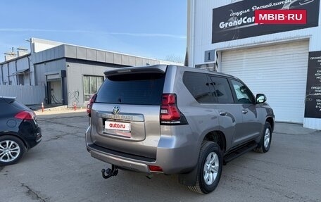 Toyota Land Cruiser Prado 150 рестайлинг 2, 2019 год, 4 450 000 рублей, 9 фотография