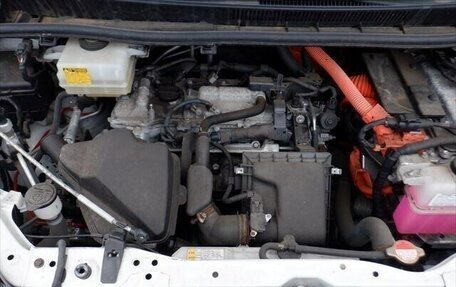 Toyota Noah III, 2016 год, 2 100 000 рублей, 15 фотография