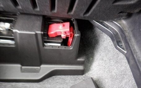 Toyota Noah III, 2016 год, 2 100 000 рублей, 16 фотография