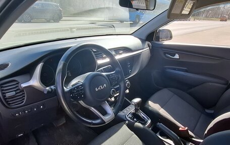 KIA Rio IV, 2021 год, 1 550 000 рублей, 10 фотография