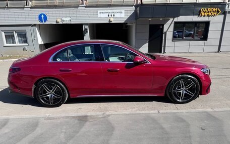 Mercedes-Benz E-Класс, 2025 год, 9 990 000 рублей, 4 фотография