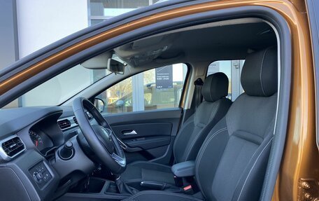 Renault Duster, 2022 год, 1 999 000 рублей, 20 фотография