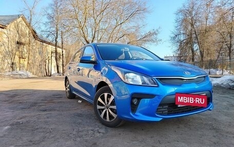 KIA Rio IV, 2018 год, 1 250 000 рублей, 2 фотография