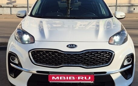 KIA Sportage IV рестайлинг, 2019 год, 2 300 000 рублей, 9 фотография