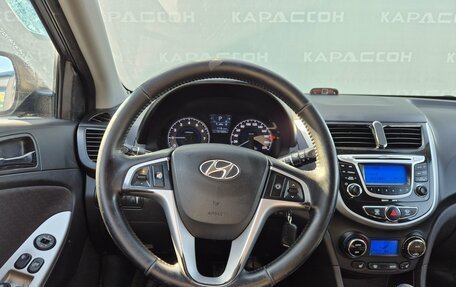 Hyundai Solaris II рестайлинг, 2011 год, 725 000 рублей, 5 фотография