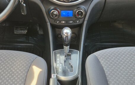 Hyundai Solaris II рестайлинг, 2011 год, 725 000 рублей, 11 фотография