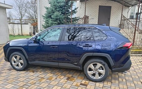 Toyota RAV4, 2021 год, 3 333 000 рублей, 5 фотография