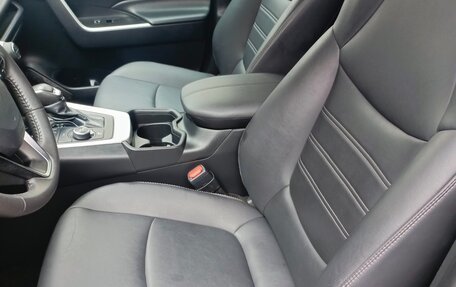 Toyota RAV4, 2021 год, 3 333 000 рублей, 9 фотография