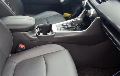 Toyota RAV4, 2021 год, 3 333 000 рублей, 6 фотография