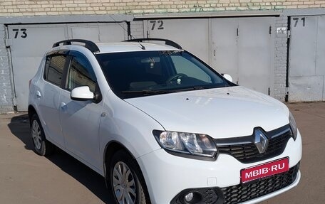 Renault Sandero II рестайлинг, 2015 год, 790 000 рублей, 1 фотография