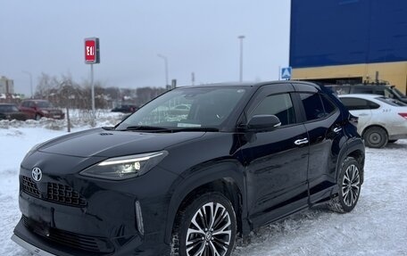 Toyota Yaris Cross, 2023 год, 1 600 000 рублей, 1 фотография