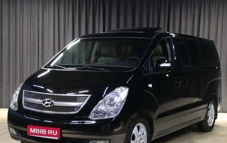 Hyundai Grand Starex Grand Starex I рестайлинг 2, 2014 год, 1 599 000 рублей, 1 фотография