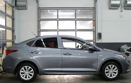 Hyundai Solaris II рестайлинг, 2017 год, 1 225 000 рублей, 4 фотография