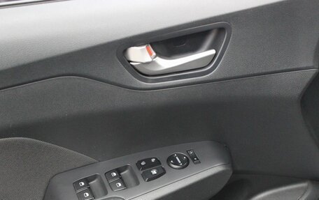 Hyundai Solaris II рестайлинг, 2017 год, 1 225 000 рублей, 9 фотография