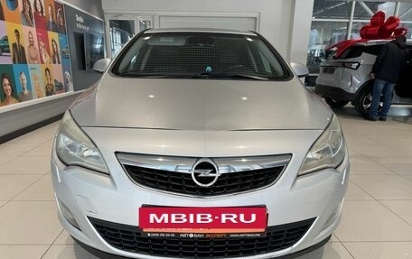 Opel Astra J, 2010 год, 399 000 рублей, 2 фотография