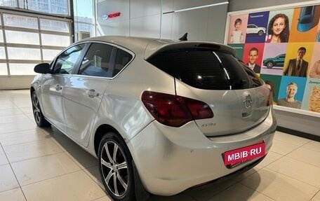 Opel Astra J, 2010 год, 399 000 рублей, 4 фотография