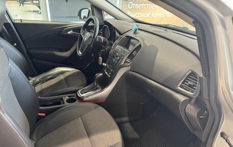 Opel Astra J, 2010 год, 399 000 рублей, 13 фотография