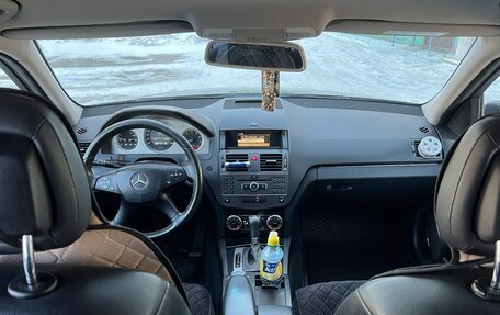 Mercedes-Benz C-Класс, 2010 год, 1 100 000 рублей, 12 фотография