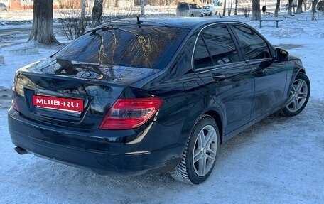 Mercedes-Benz C-Класс, 2010 год, 1 100 000 рублей, 3 фотография