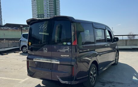 Honda Stepwgn IV, 2017 год, 1 850 000 рублей, 5 фотография