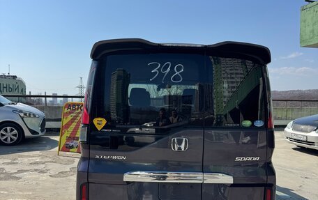 Honda Stepwgn IV, 2017 год, 1 850 000 рублей, 6 фотография