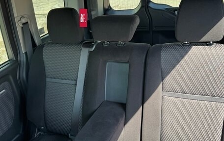 Honda Stepwgn IV, 2017 год, 1 850 000 рублей, 9 фотография