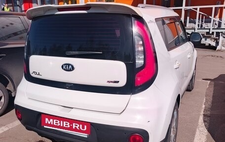 KIA Soul II рестайлинг, 2017 год, 1 350 000 рублей, 3 фотография