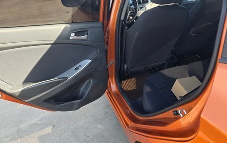 Hyundai Solaris II рестайлинг, 2014 год, 750 000 рублей, 11 фотография