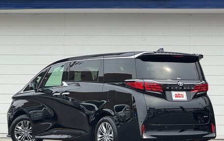 Toyota Alphard, 2025 год, 8 110 000 рублей, 9 фотография