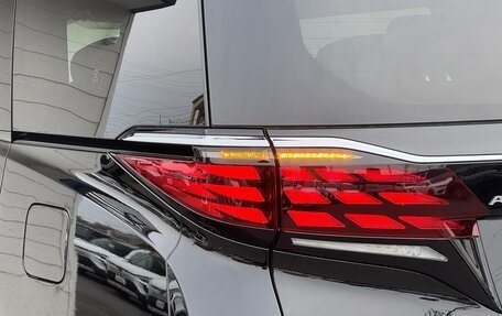 Toyota Alphard, 2025 год, 8 110 000 рублей, 12 фотография