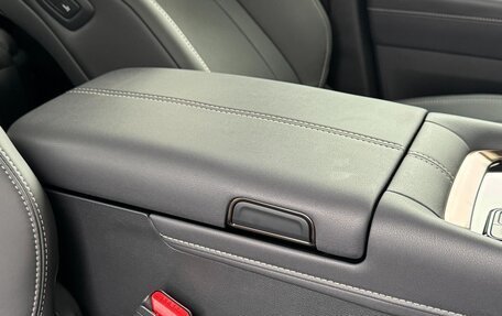 Toyota Alphard, 2025 год, 8 110 000 рублей, 23 фотография