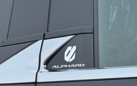 Toyota Alphard, 2025 год, 8 110 000 рублей, 32 фотография