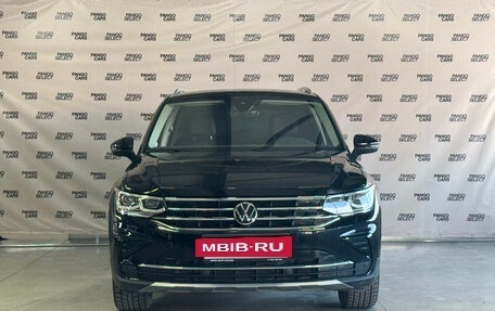 Volkswagen Tiguan II, 2021 год, 2 950 000 рублей, 2 фотография