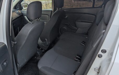 Renault Sandero II рестайлинг, 2015 год, 790 000 рублей, 14 фотография