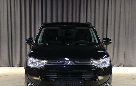 Mitsubishi Outlander III рестайлинг 3, 2013 год, 1 199 000 рублей, 13 фотография