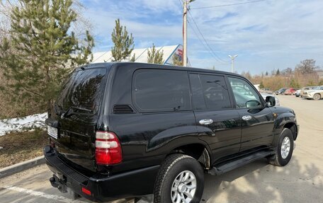 Toyota Land Cruiser 100 рестайлинг 2, 2004 год, 2 050 000 рублей, 7 фотография