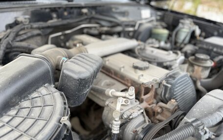 Toyota Land Cruiser 100 рестайлинг 2, 2004 год, 2 050 000 рублей, 15 фотография