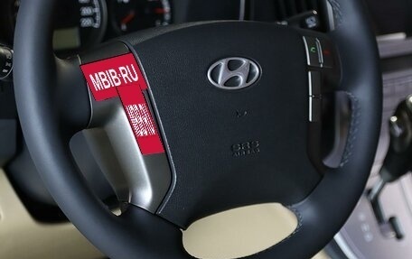 Hyundai Grand Starex Grand Starex I рестайлинг 2, 2014 год, 1 599 000 рублей, 12 фотография