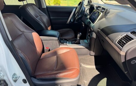 Toyota Land Cruiser Prado 150 рестайлинг 2, 2020 год, 5 100 000 рублей, 5 фотография