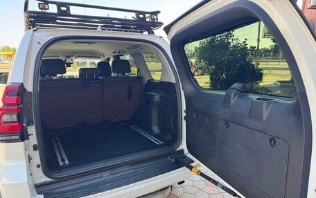 Toyota Land Cruiser Prado 150 рестайлинг 2, 2020 год, 5 100 000 рублей, 13 фотография