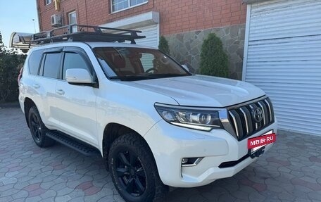 Toyota Land Cruiser Prado 150 рестайлинг 2, 2020 год, 5 100 000 рублей, 3 фотография