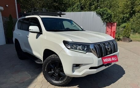 Toyota Land Cruiser Prado 150 рестайлинг 2, 2020 год, 5 100 000 рублей, 6 фотография